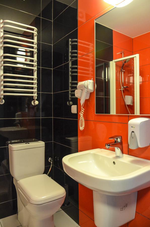 Rypin Hotel Level מראה חיצוני תמונה