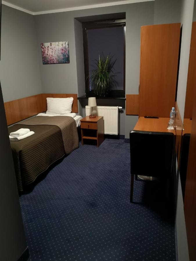 Rypin Hotel Level מראה חיצוני תמונה